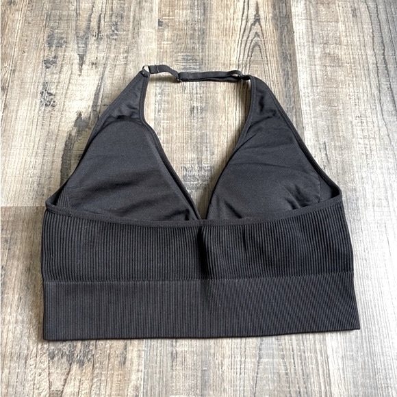 SOLD Aerie Seamless Padded Halter Bralette in Black Size XL - Picture 4 of 5